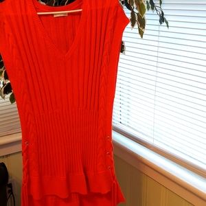 Beautiful orange v-neck made short sleeve sweater light material